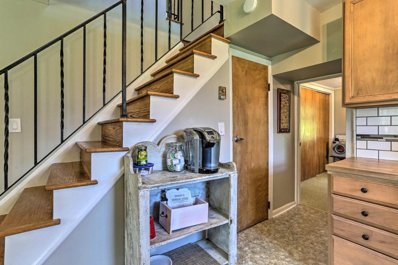 Idyllic Hellertown With Patio And Fire Pit! * Bethlehem