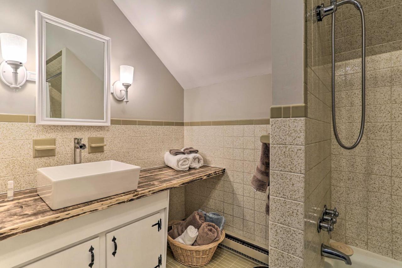 Сasa de vacaciones Idyllic Hellertown With Patio And Fire Pit!